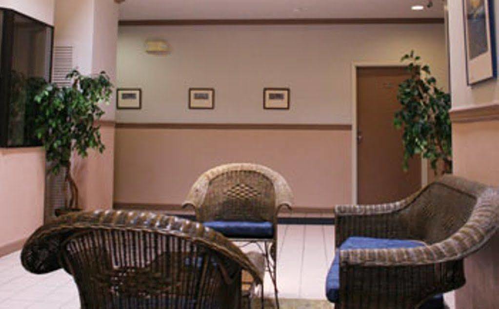 Hotel West Plaza Desekel Koror Exterior foto